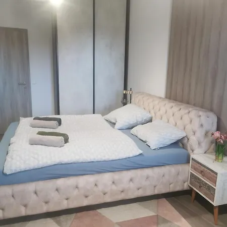 Beli Apartman Melygarazzsal Heviz Exterior photo
